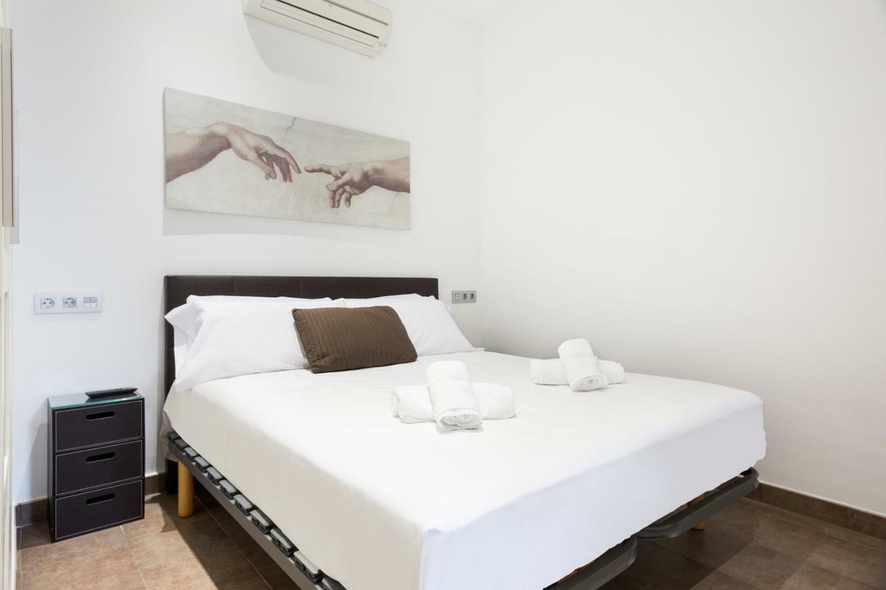 Stay U-Nique Apartments Eixample Center Barcelona Kültér fotó