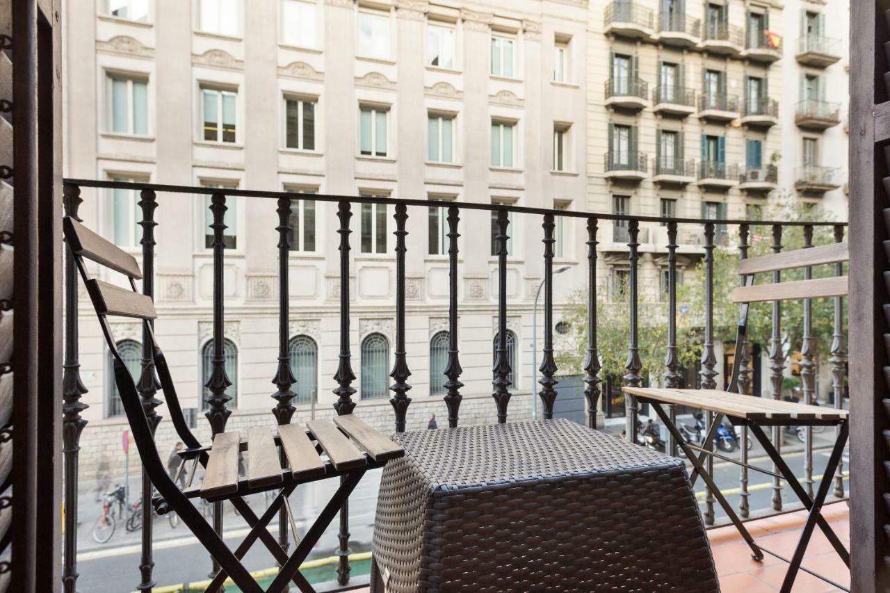 Stay U-Nique Apartments Eixample Center Barcelona Kültér fotó