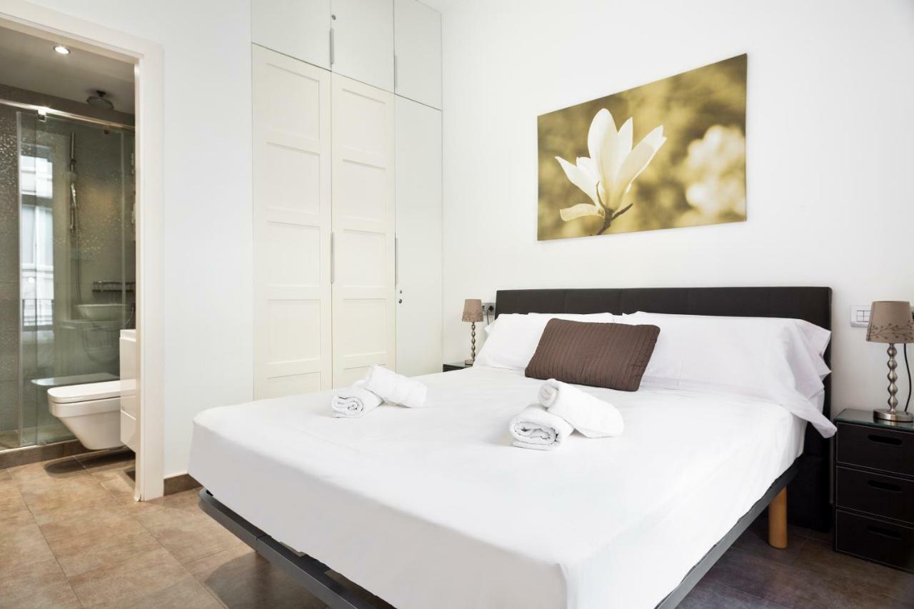 Stay U-Nique Apartments Eixample Center Barcelona Kültér fotó